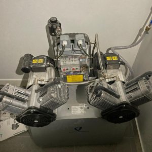 Compresseur Durr Dental Duo Tandem quatre postes